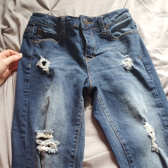 Dark ripped jeans - Picture 2 of 3